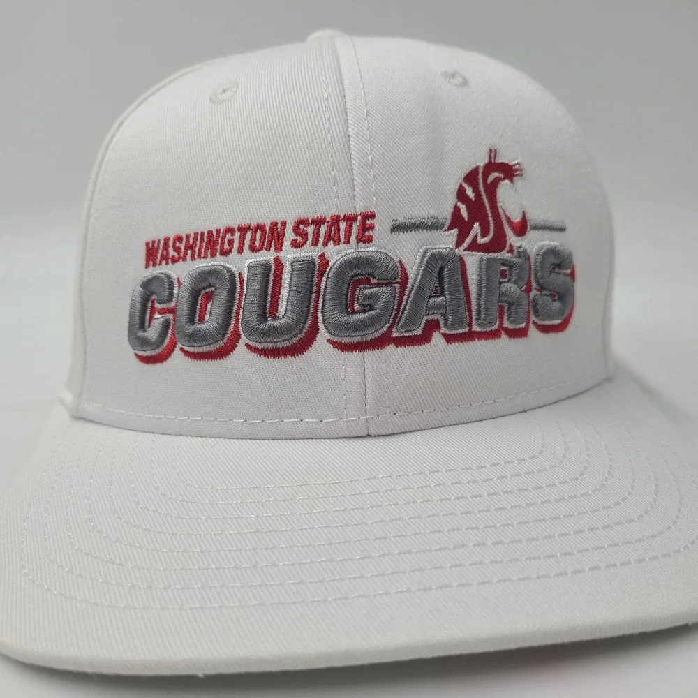 Washington State Cougars Hat Snapback Captivating‎ White Red Gray NCAA Logo Men